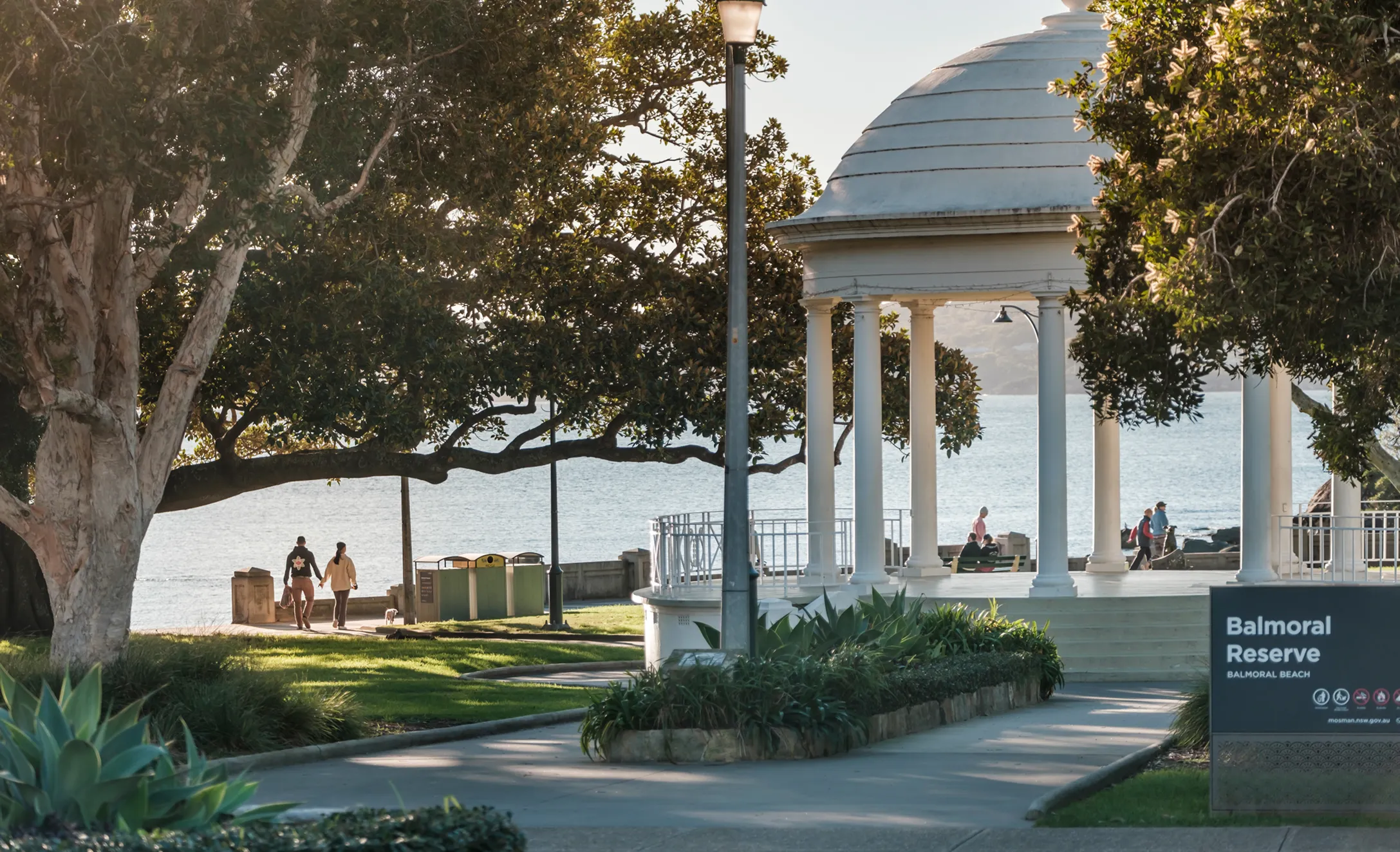 THE ROTUNDA - BALMORAL BEACH